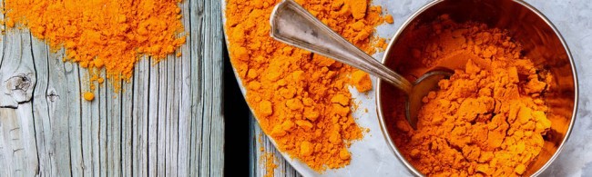 What is the difference between turmeric and curcumin?